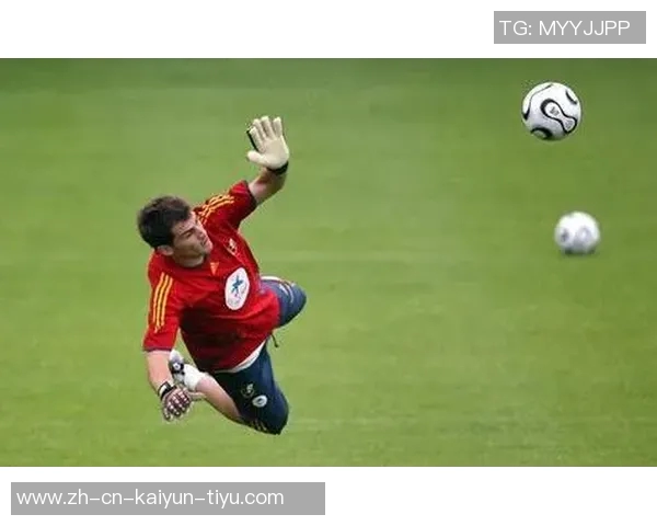 足球史上十个让人瞠目结舌的进球瞬间回顾与分析